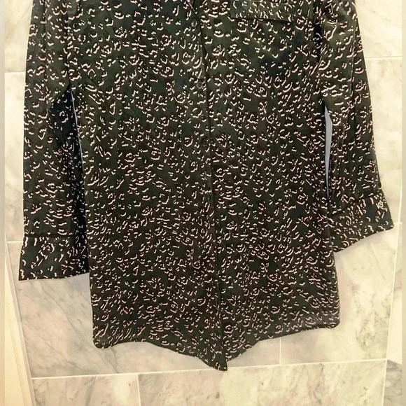 Victoria’s Secret cotton Long Sleeve Button Up Green Leopard Night Shirt Size M - Picture 3 of 11